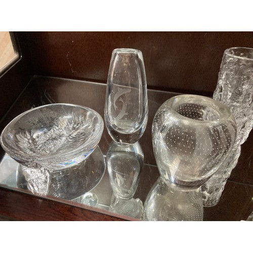 422 - Nice collection of mixed collectable glass inc. pair of Orrefors candle holders, Orrefors vase, Holm... 