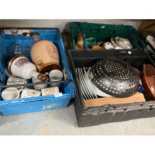 460 - 16 crates of pottery, glassware, kitchen wares, part tea/dinner sets inc. Alfred Meakin, Royal Doult... 