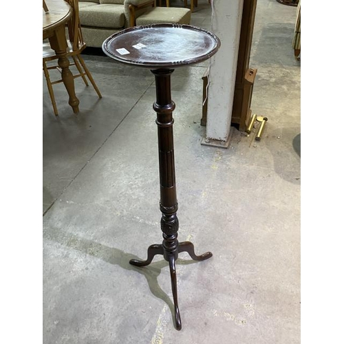 113 - 19th century mahogany torchere 109H 40cm diameter