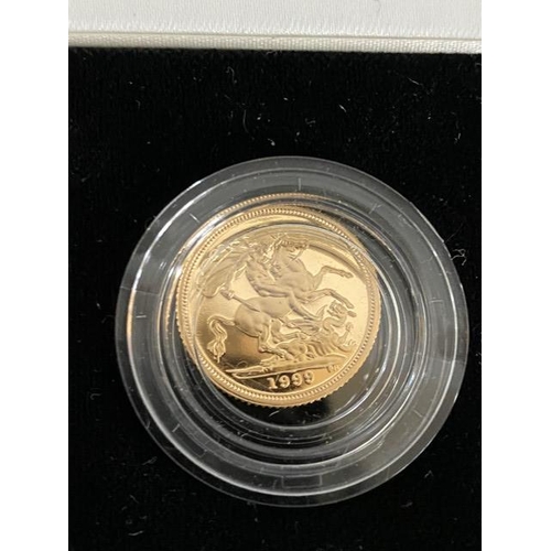 248 - Cased 1999 gold half Sovereign (4g)