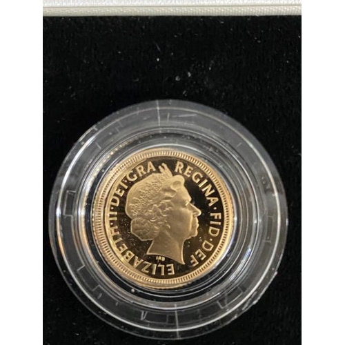 250 - Cased 1999 gold half Sovereign (4g)