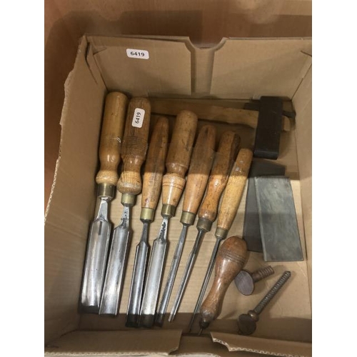 291 - Box of various sized wood working 