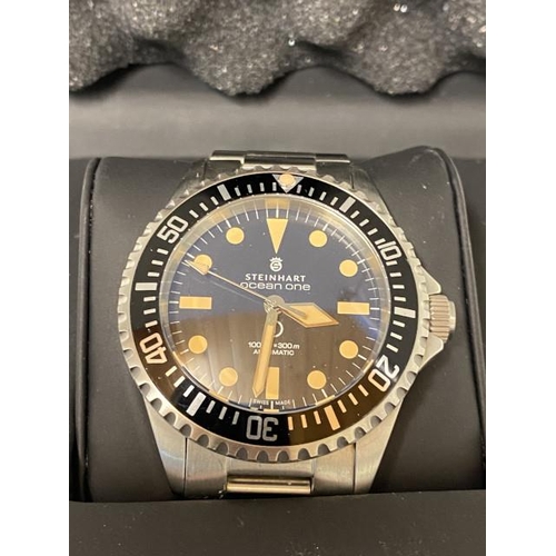 311 - Steinhart Ocean One military automatic 42mm watch with extra links, case & box (in working order)