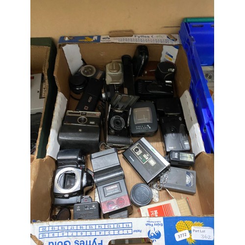 362 - Three boxes of vintage cameras and cases including Panasonic, Super 8 video camera, Brownie, Kodak, ... 