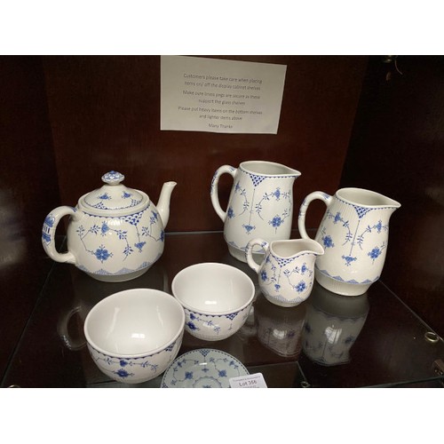 356 - 123 pieces of Johnson Bros, Blue Denmark crockery