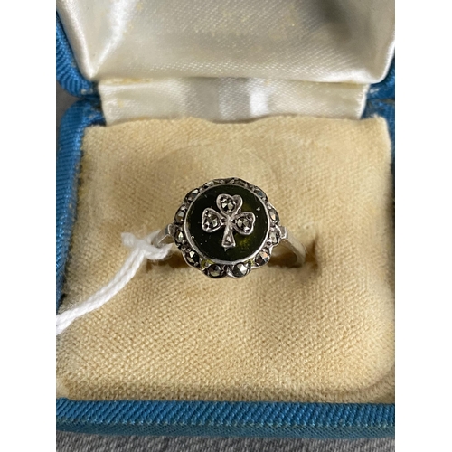 395 - Vintage Irish silver shamrock ring, size O