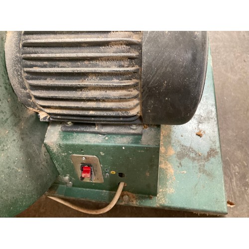 107 - Nu-Tool SDG-2042 Chipping Collector (working order)