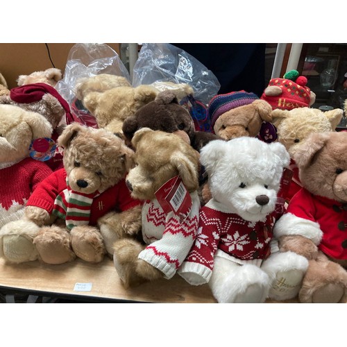 400 - 29 Harrod's Christmas Teddy Bears - 1988, 1990,  1991, 1992, 1993, 1994, 1995, 1996, 1997, 1998, 199... 