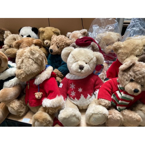 400 - 29 Harrod's Christmas Teddy Bears - 1988, 1990,  1991, 1992, 1993, 1994, 1995, 1996, 1997, 1998, 199... 