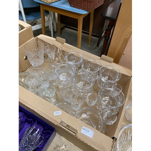 570 - 4 boxed Edinburgh Crystal wine glasses, 2 cut glass fruit bowls, box of glass wares including 6 cut ... 