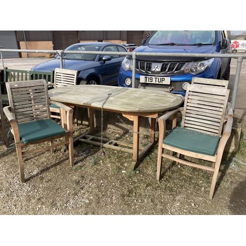 627 - Good quality teak garden table 75cm x 181cm x 100cm with 4 chairs and parasol