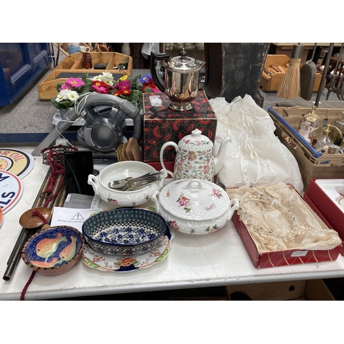 630 - Boxed Viners Regency silver plated hot water jug, Minton Haddon Hall coffee pot, 2 Coalport Caughley... 