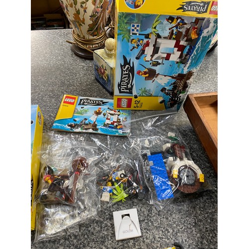 315 - LEGO 70412 Pirates Soldiers Fort, LEGO 70411 Pirates Treasure Island, LEGO 70410 Pirates Soldier Out... 