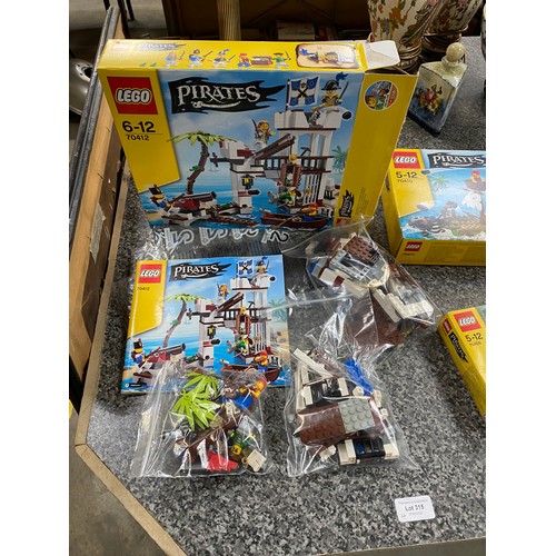 315 - LEGO 70412 Pirates Soldiers Fort, LEGO 70411 Pirates Treasure Island, LEGO 70410 Pirates Soldier Out... 