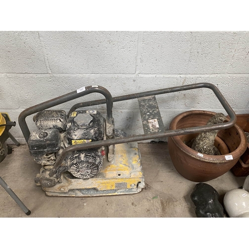 Lot 6         