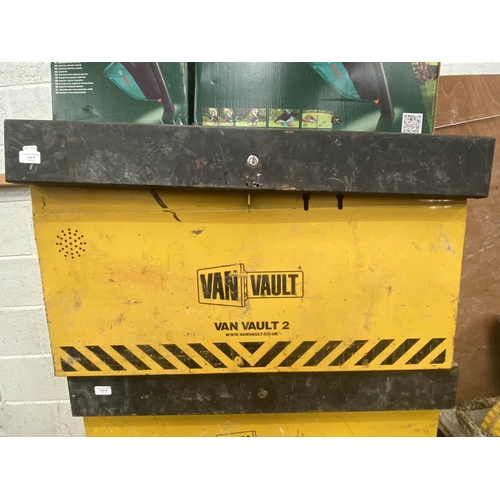 Lot 9         