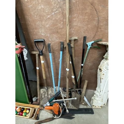 Lot 9         