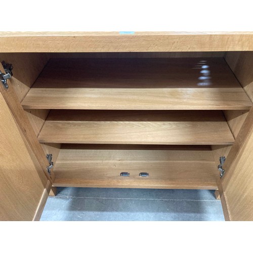 37 - Good quality oak two door sideboard 85H 104W 45D