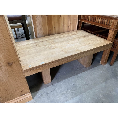 46 - Contemporary oak coffee table 48H 129W 76D