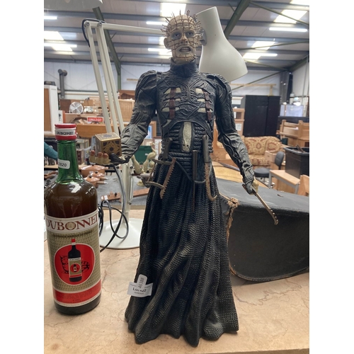 Hellraiser 'Pinhead' character figurine 46H