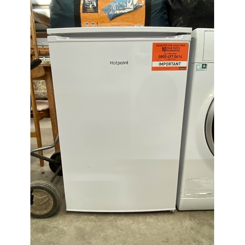 174 - Hotpoint undercounter fridge 55W