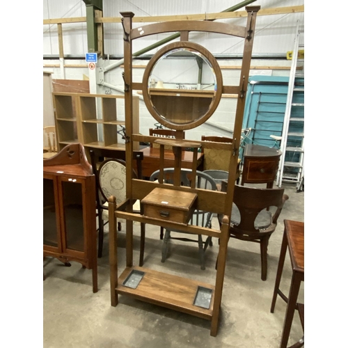 40 - Arts & Crafts oak hallstand 195H 77W 27D