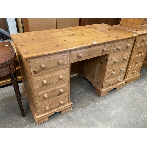 Lot 27        