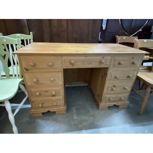 Lot 5         