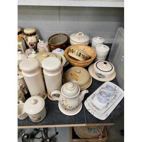 327 - Assorted table wares including Harvest, cheese dish, Royal Doulton hotel porcelain, biscuit/cookie b... 