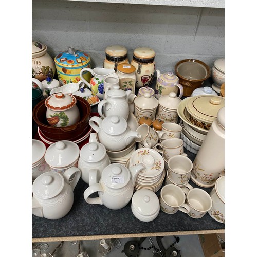 327 - Assorted table wares including Harvest, cheese dish, Royal Doulton hotel porcelain, biscuit/cookie b... 