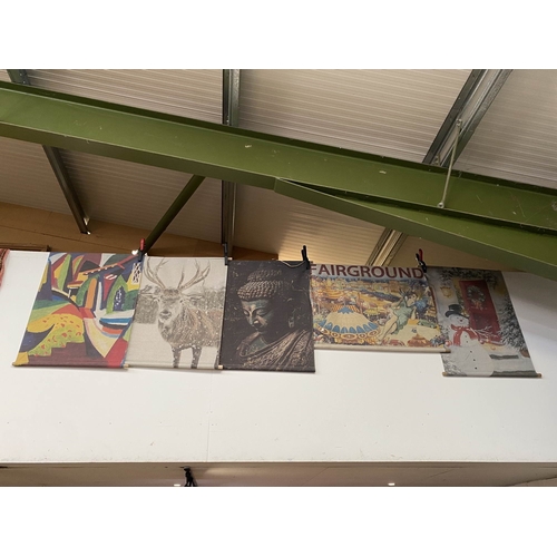 117 - 5 modern scrolls, including Buddha & Fairground 97 x 77cm, 81 x 106cm, 99 x 76cm, 97 x 77cm & 97 x 7... 