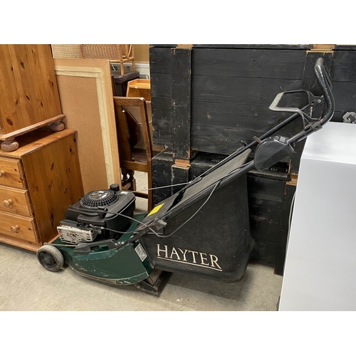 67 - Hayter Harrier 41 (CODE305P) petrol lawnmower
(in working order)