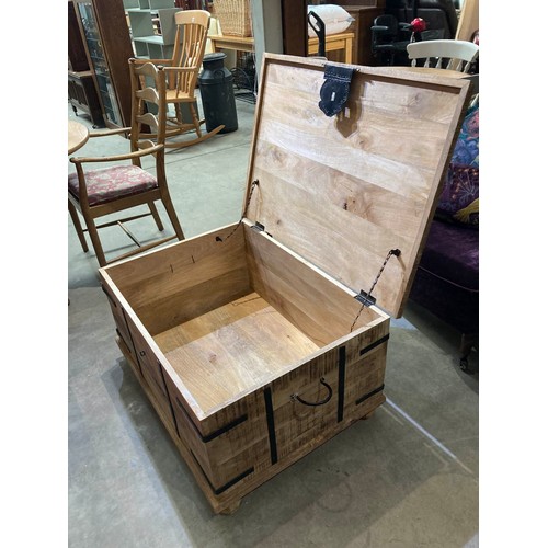 119 - Rustic pine blanket box/coffee table 45H 91W 66D