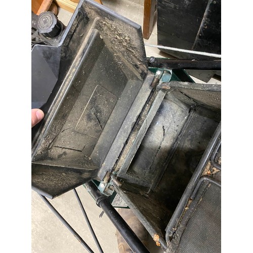 67 - Hayter Harrier 41 (CODE305P) petrol lawnmower
(in working order)