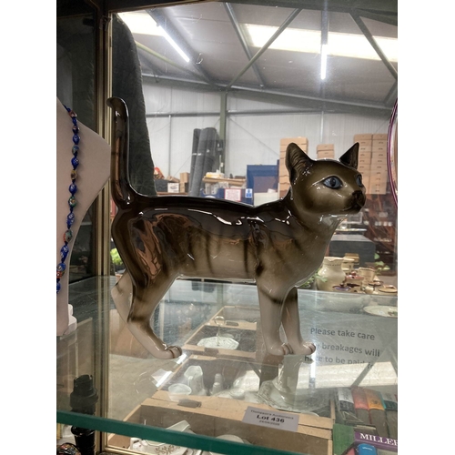 436 - Royal Dux china Siamese cat 24cm long