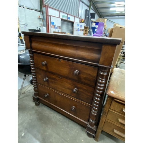 153 - Victorian mahogany chest of drawers 119H 108W 49D