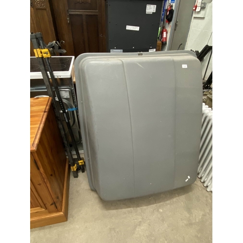 163 - Auto Maxi roof bars and a roof top box 36H 95W 103D