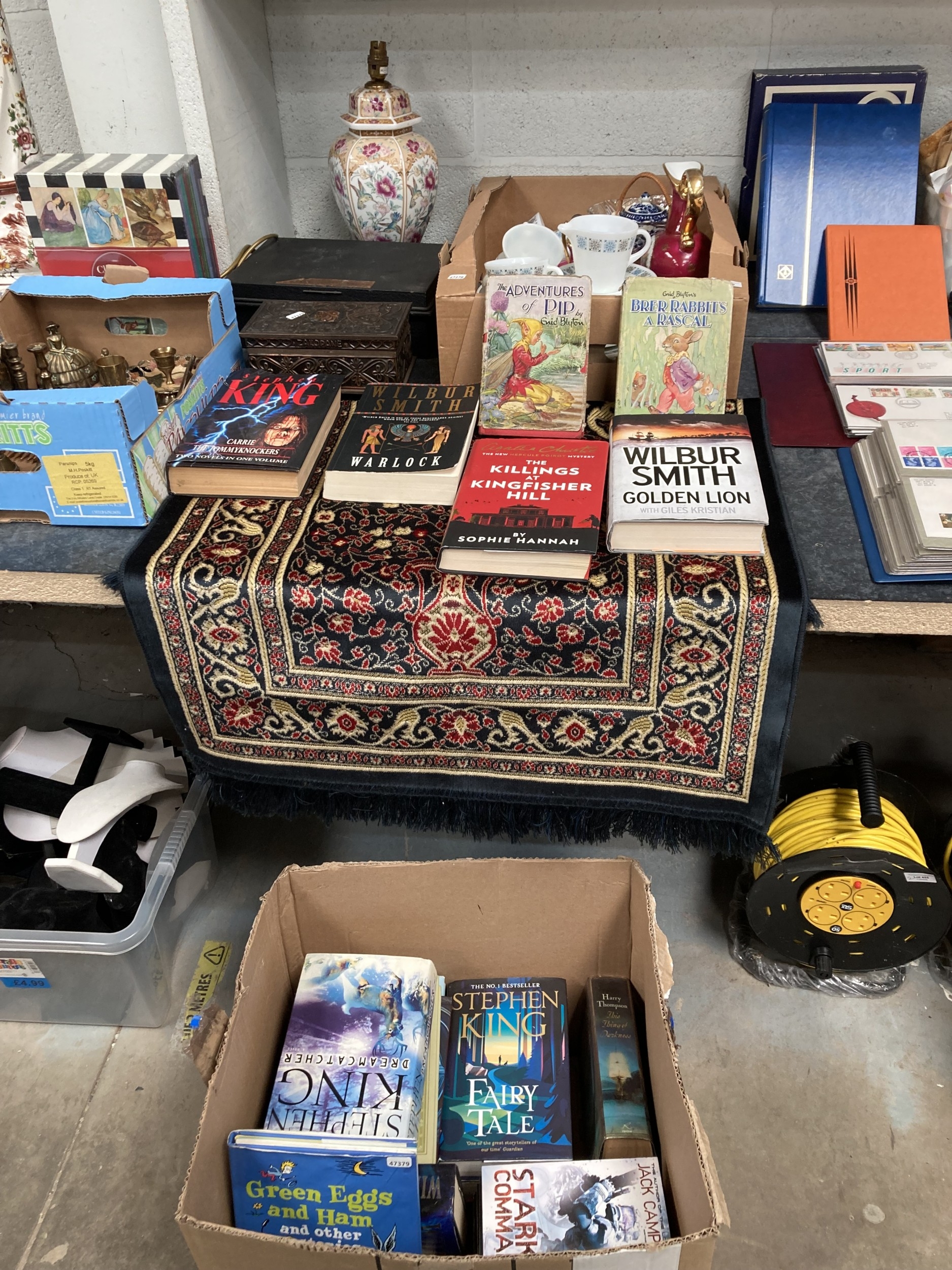 JAJ Pyrex tableware's, box of mixed brassware, Turkish rug, oriental ...