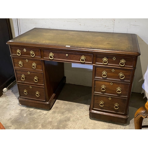 Lot 40        
