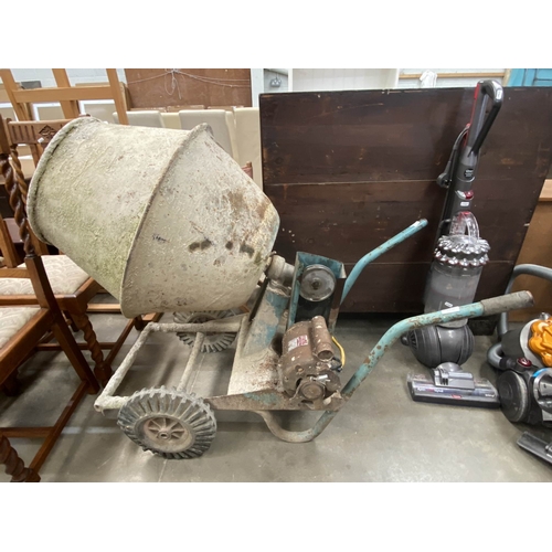 Lot 32        