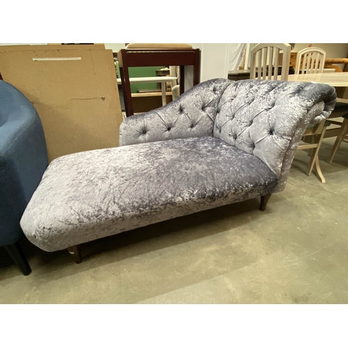 Lot 32        