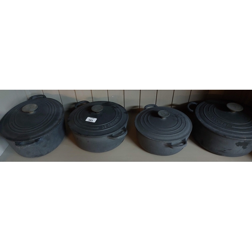 581 - Set Of 4 Cast Metal Le Cruset Cooking Pots