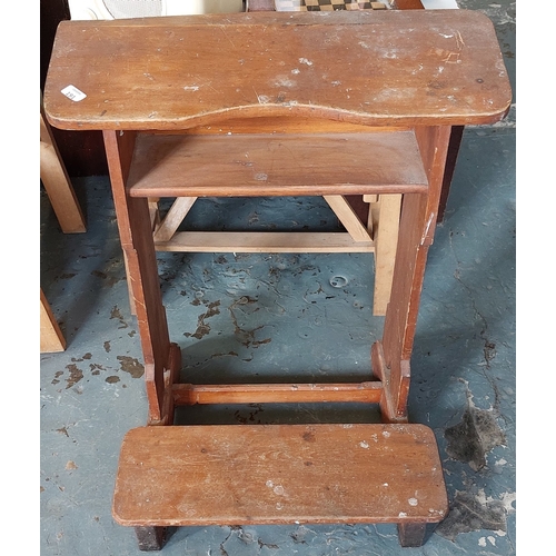 191 - Pine Kneeler