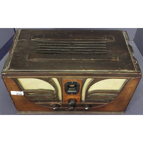 250 - Philco Mains Radio