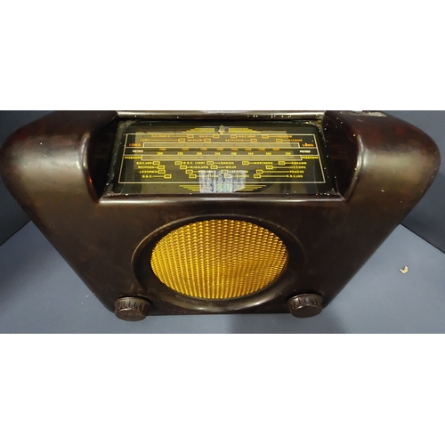 502 - Bakelite Mains Radio