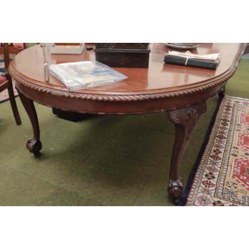 451 - Extending Mahogany Rope-Edge Dining Table Ball + Claw Feet
Size 260cmL x 142cmW