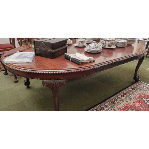 451 - Extending Mahogany Rope-Edge Dining Table Ball + Claw Feet
Size 260cmL x 142cmW