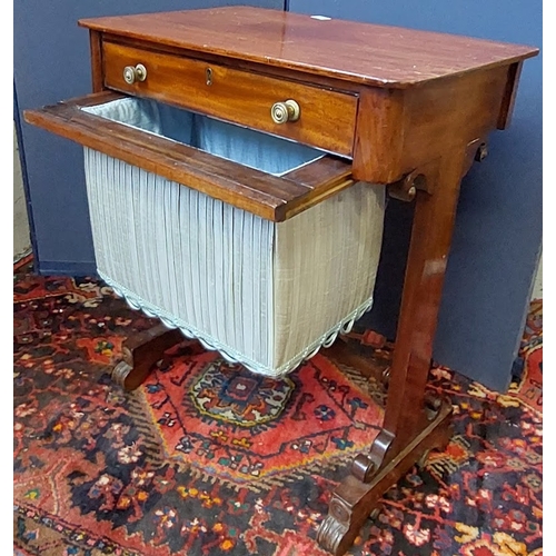 89 - 19th Century Mahogany Work / Sewing Table