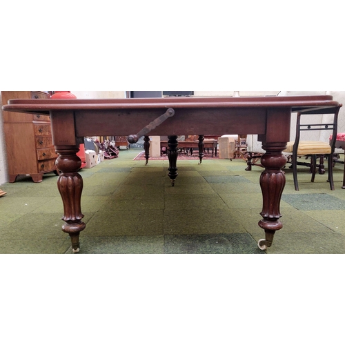 460 - Victorian Dining Table with 4 Extra Leaves and Additional Centre Leg - C. 400cm L x 140cm W (With Al... 