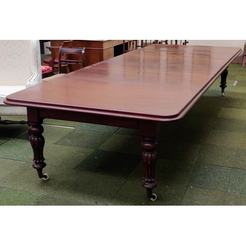 460 - Victorian Dining Table with 4 Extra Leaves and Additional Centre Leg - C. 400cm L x 140cm W (With Al... 